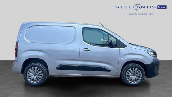 Peugeot Partner 1.5 Bluehdi 1000 Asphalt Standard Panel Van Di #2