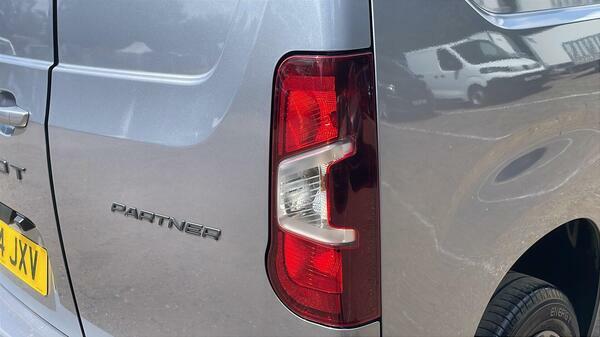 Peugeot Partner 1.5 Bluehdi 1000 Asphalt Standard Panel Van Di #5