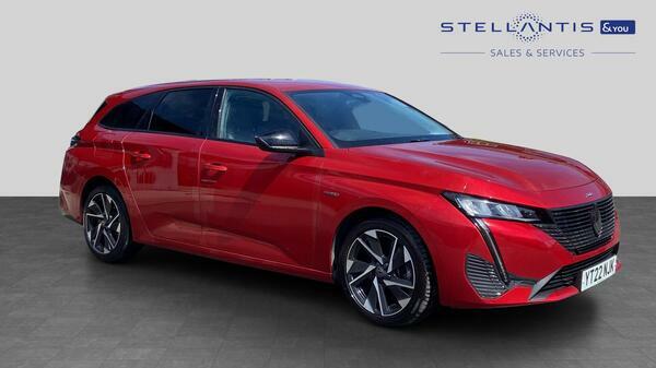 Peugeot 308 SW 1.6 12.4Kwh Allure Premium Estate Plug- 