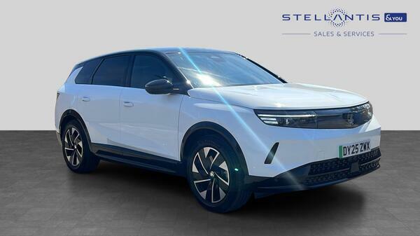 Vauxhall Grandland 73Kwh Gs Suv 213 Ps DY25ZWX