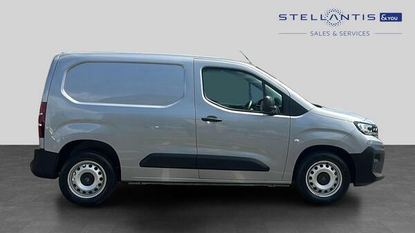 Peugeot Partner 1.5 Bluehdi 1000 Professional Standard Panel Van 5 CE74YRD #2