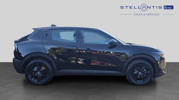 Alfa Romeo Junior 1.2 Mhev Ibrida Suv Hybrid E-dct Euro 6 #2
