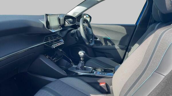 Peugeot 2008 1.2 Puretech Allure Premium Euro 6 Ss Black #31