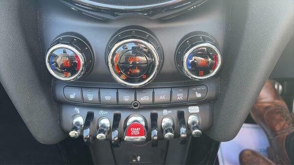 Mini Convertible 1.5 Cooper Sport Convertible Eur Black #23