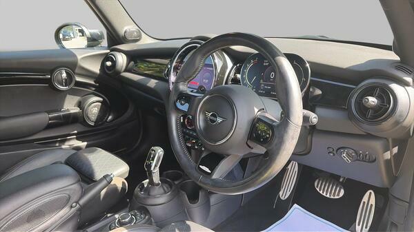 Mini Convertible 1.5 Cooper Sport Convertible Eur Black #19