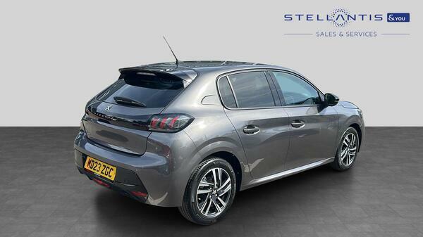 Peugeot 208 1.2 Puretech Allure Premium Hatchback #3