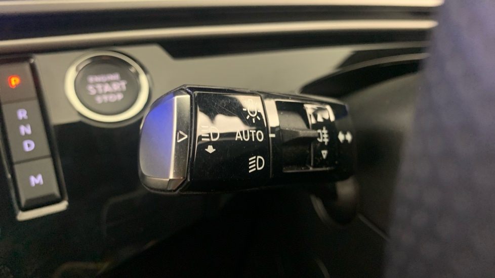 Peugeot 3008 1.2 Hybrid 145 Allure E-dsc6 White #19