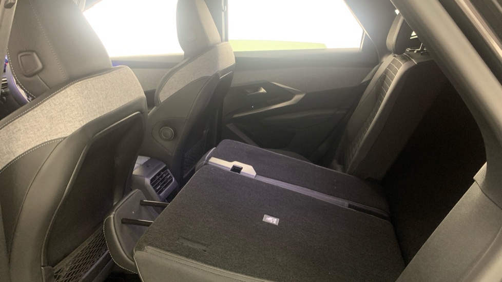 Peugeot 3008 1.2 Hybrid 145 Allure E-dsc6 White #54
