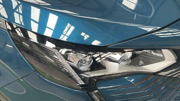 Peugeot 3008 1.2 Puretech Gt Premium Eat8 White #9