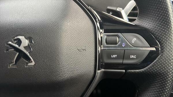 Peugeot 3008 1.2 Puretech Gt Premium Eat8 White #21
