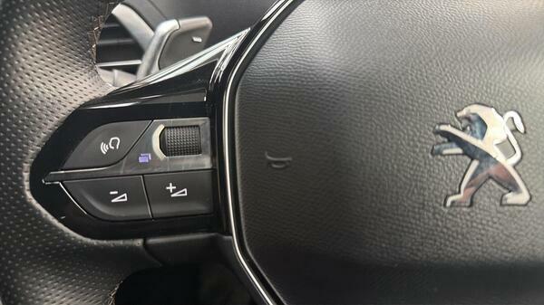 Peugeot 3008 1.2 Puretech Gt Premium Eat8 White #20