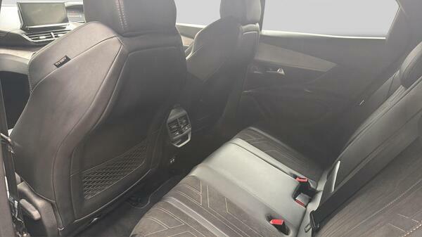 Peugeot 3008 1.2 Puretech Gt Premium Eat8 White #40
