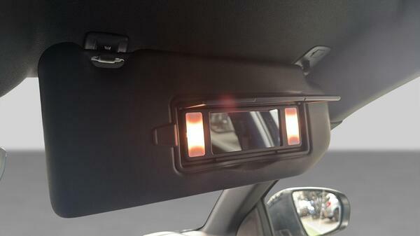 Peugeot 3008 1.2 Puretech Gt Premium Eat8 White #33
