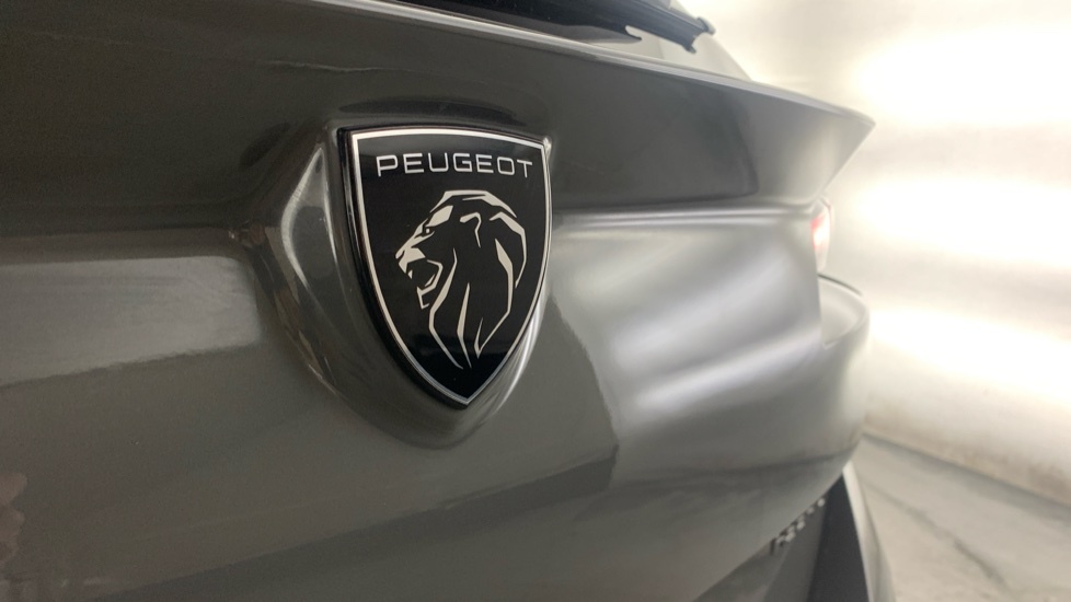 Peugeot 308 SW 1.2 Gt Premium Estate Hybrid E-dsc Euro #55