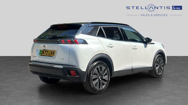 Peugeot e-2008 50Kwh Gt Premium Suv 7Kw Charge #3