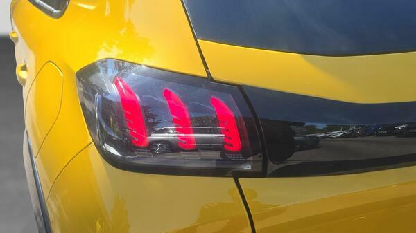 Peugeot 208 1.2 Puretech Gt Hatchback Euro 6 #5