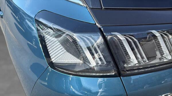 Peugeot 3008 1.5 Bluehdi Gt Suv Eat Euro 6 Ss 13 #5