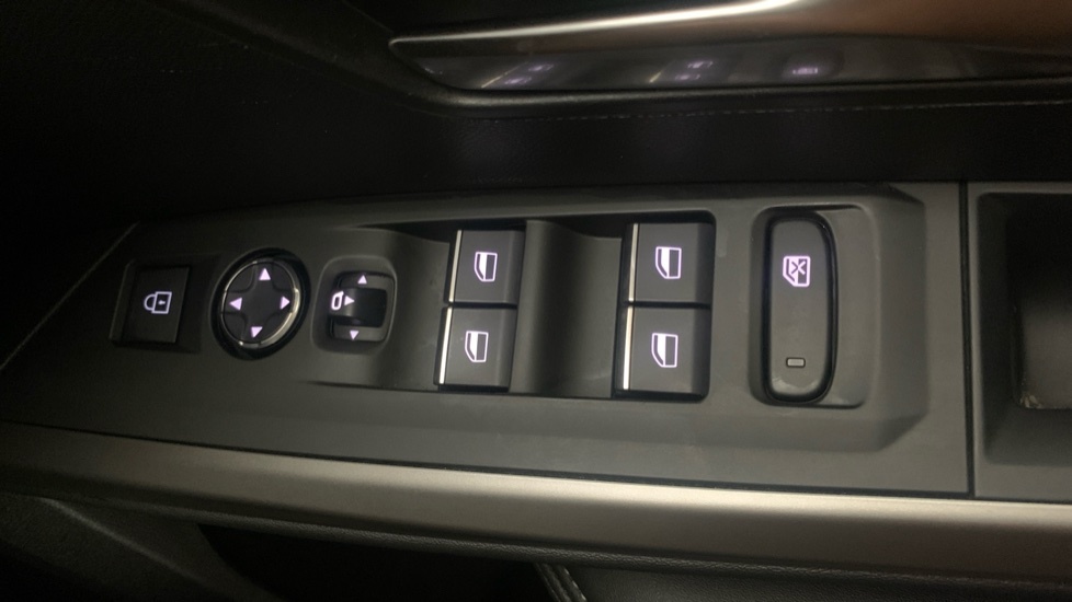 Peugeot 3008 1.2 Hybrid 136 Gt E-dsc6 White #39