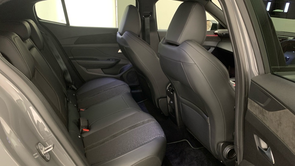 Peugeot 408 1.2 Hybrid Gt Fastback Hybrid E-dsc6 Eu  #63