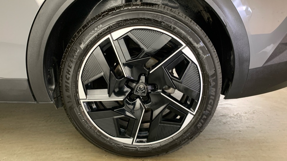 Peugeot 408 1.2 Hybrid Gt Fastback Hybrid E-dsc6 Eu  #25