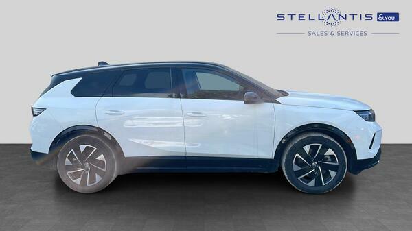 Vauxhall Grandland 73Kwh Gs Suv 213 Ps  #2