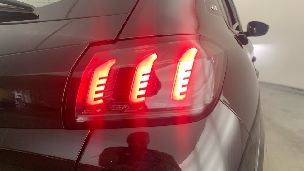 Peugeot e-208 50Kwh Gt 7.4Kw Charger... Black #39