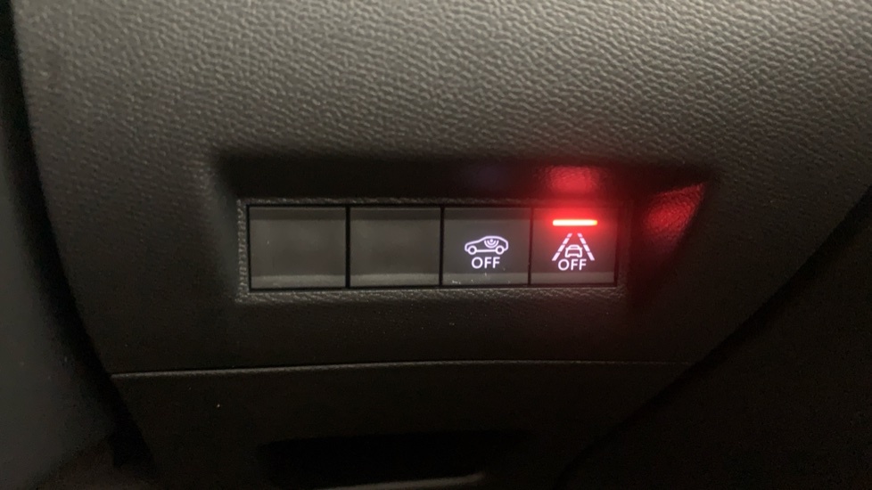 Peugeot e-208 50Kwh Gt 7.4Kw Charger... Black #21