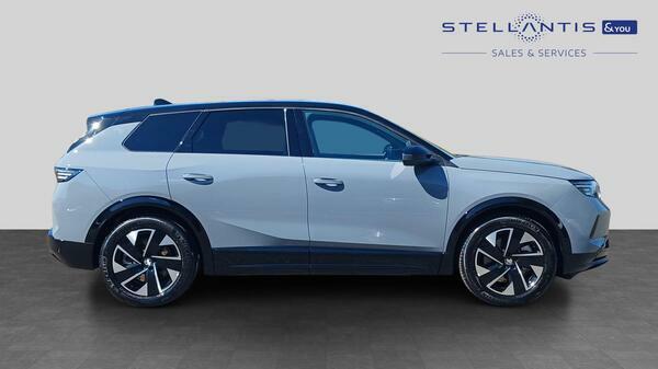 Vauxhall Grandland 73Kwh Gs Suv 213 Ps #2