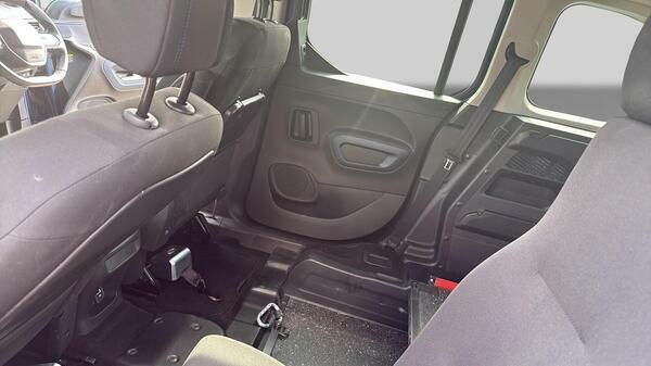 Peugeot Rifter 1.5 Bluehdi Allure Premium Grey #34