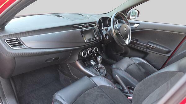 Alfa Romeo Giulietta Tbi Veloce Tct 5-Door Red #15