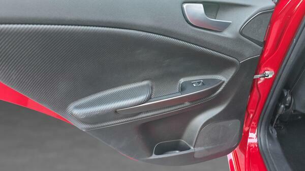Alfa Romeo Giulietta Tbi Veloce Tct 5-Door Red #39