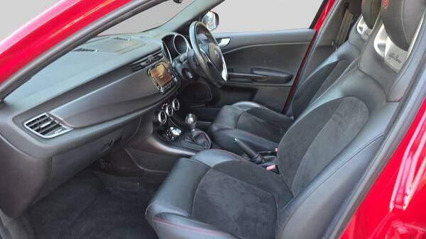 Alfa Romeo Giulietta Tbi Veloce Tct 5-Door Red #31