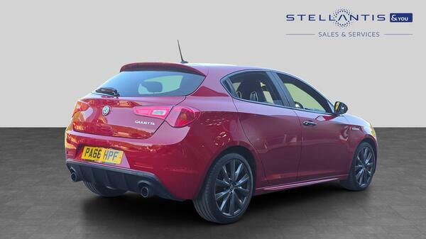 Alfa Romeo Giulietta 1750 Tbi Veloce Hatchback Tct Euro 6 2 Red #3