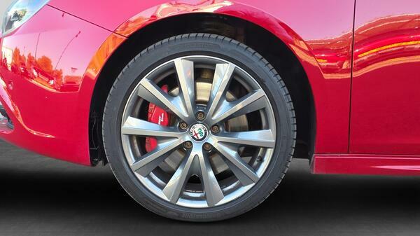 Alfa Romeo Giulietta Tbi Veloce Tct 5-Door Red #14