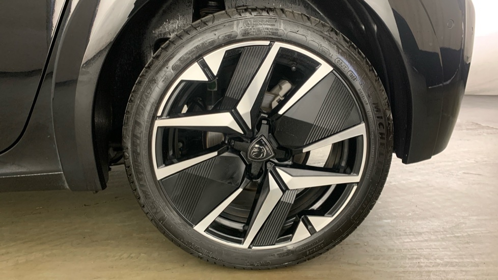 Peugeot 208 Peugeot 208 Special Edi 1.2 Grey #25