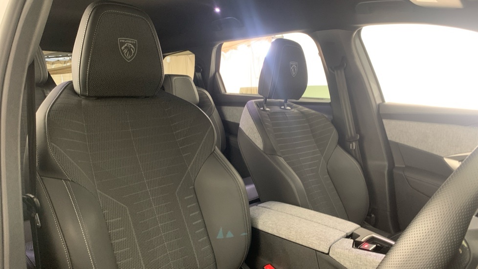 Peugeot 5008 1.2 Hybrid 136 Gt E-dsc6 Blue #40
