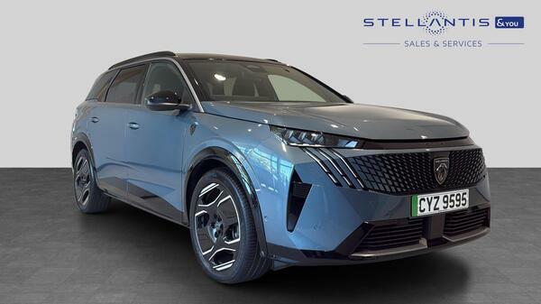 Peugeot 5008 73Kwh Gt Suv 210 Ps