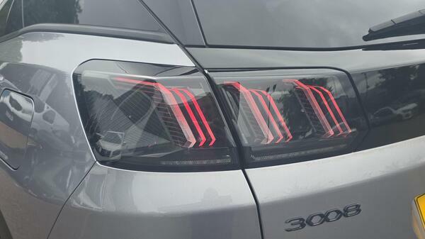 Peugeot 3008 1.6 13.2Kwh Gt Suv Plug-in Hybrid E-eat #5