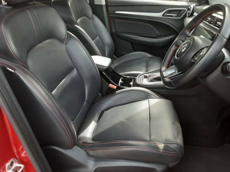 MG ZS 1.0T Gdi Exclusive Dct Red #4