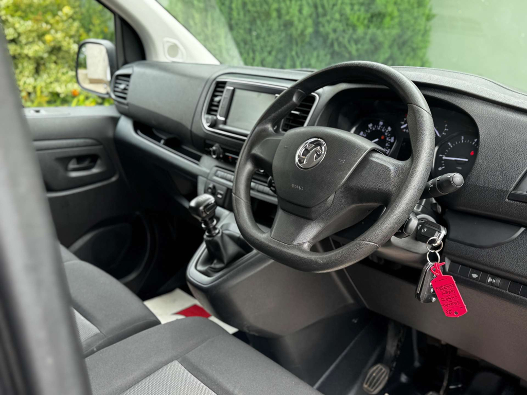 Vauxhall Vivaro F3100 Pro #2