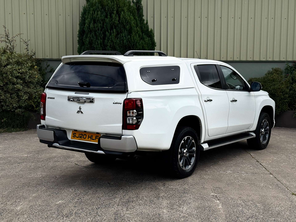 Mitsubishi L200 2.2 Di-d Dc Barbarian X 4Wd Euro 6 Ss White #8