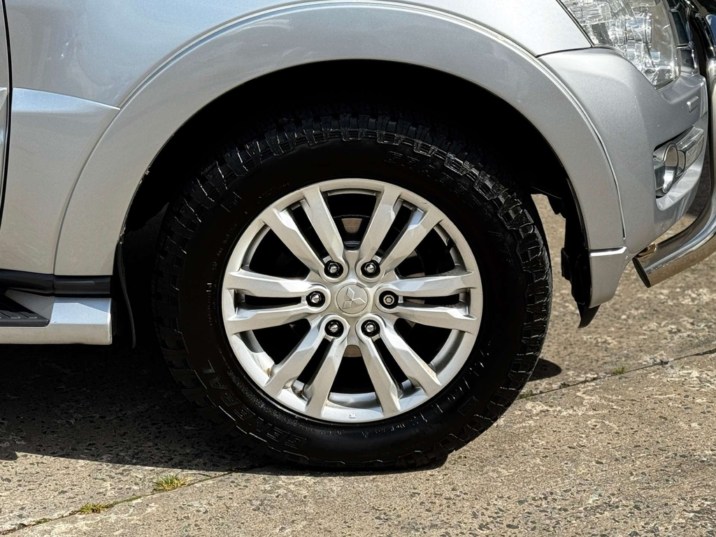 Mitsubishi Shogun 3.2 Di-dc Sg3 Suv 4Wd Euro 6 Lwb Black #24