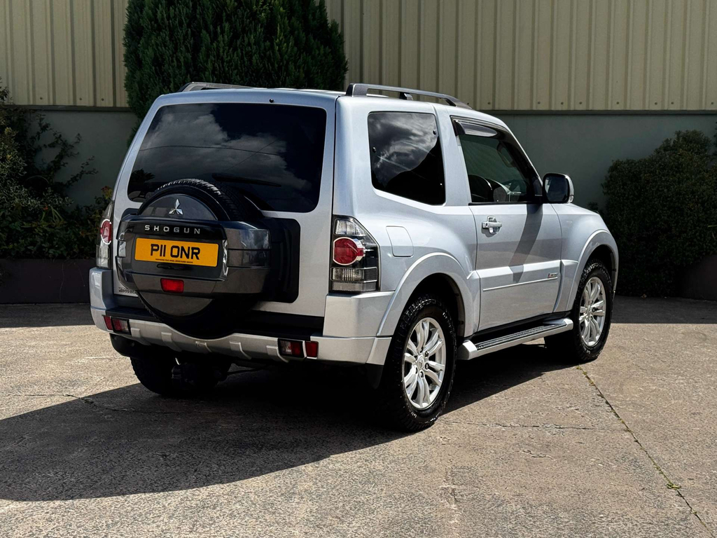 Mitsubishi Shogun 3.2 Di-dc Sg3 Suv 4Wd Euro 6 Lwb Black #8