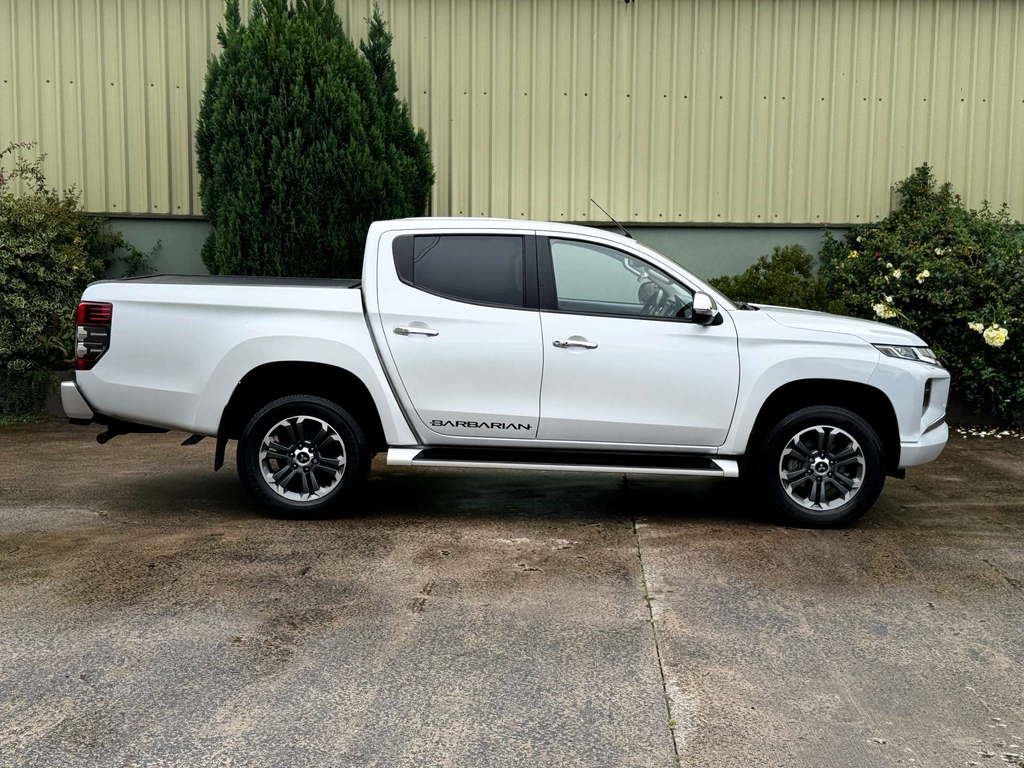 Mitsubishi L200 Barbarian Di-d 4Wd  #3