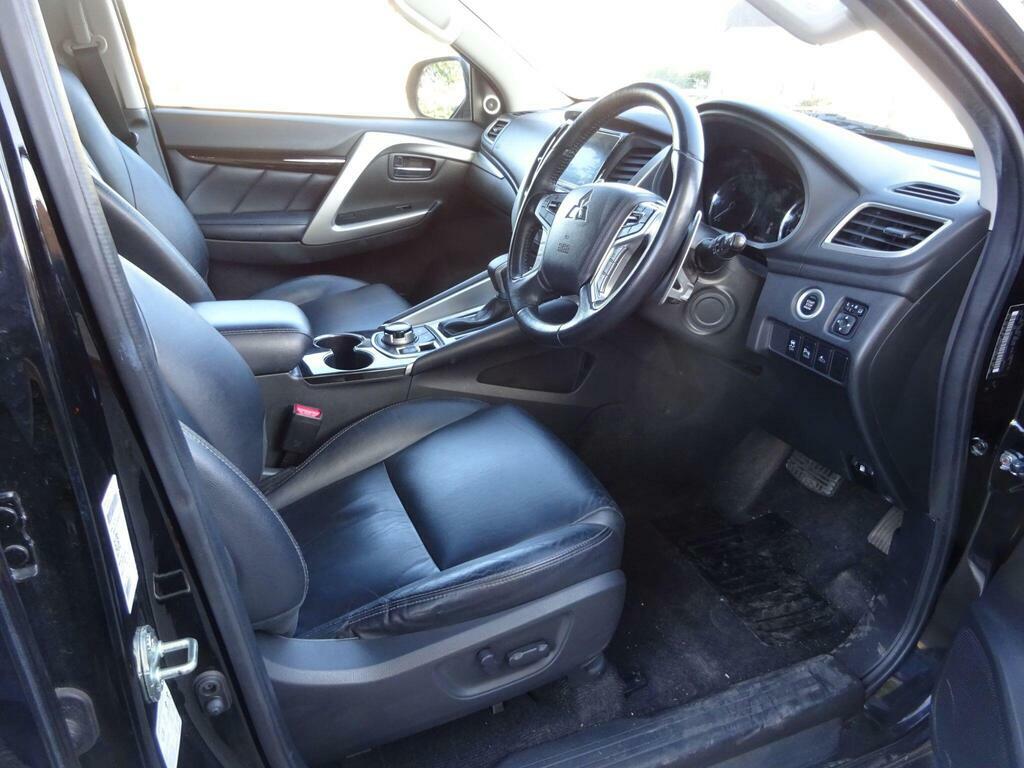 Mitsubishi Shogun Sport 2.4 Di-dc 4 4Wd Red #11
