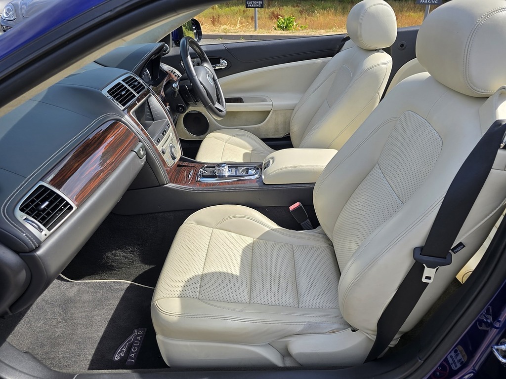 Jaguar XK V8 Portfolio Blue #5