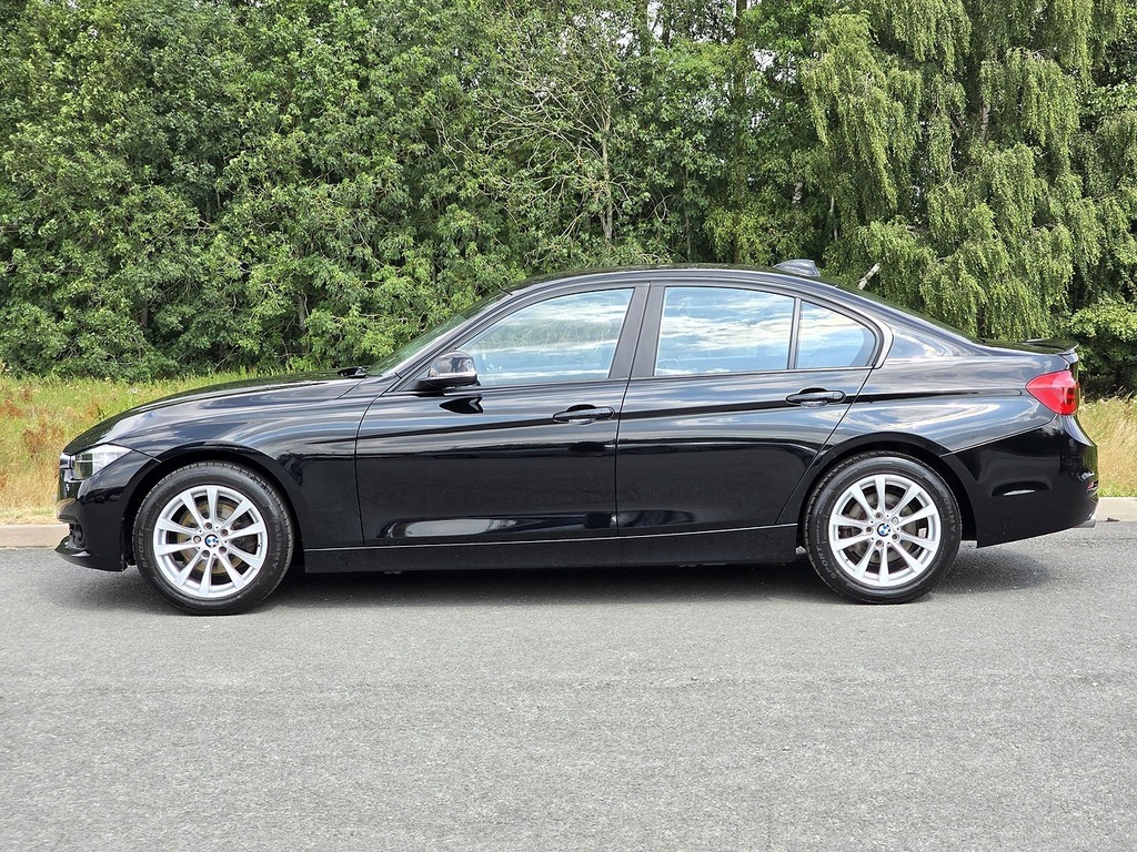 BMW 3 Series 318I Se Black #6