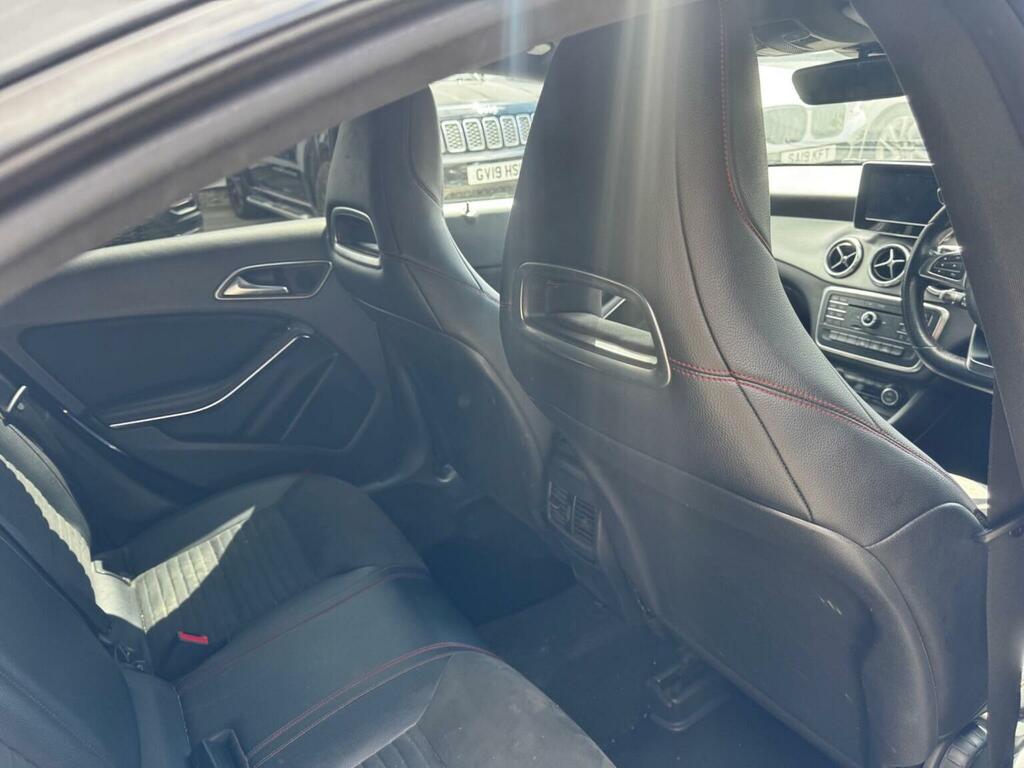 Mercedes-Benz CLA Class Cla 180 Amg Sport Black #16