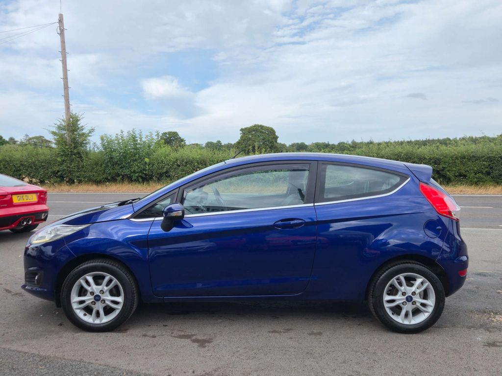 Ford Fiesta Zetec #3