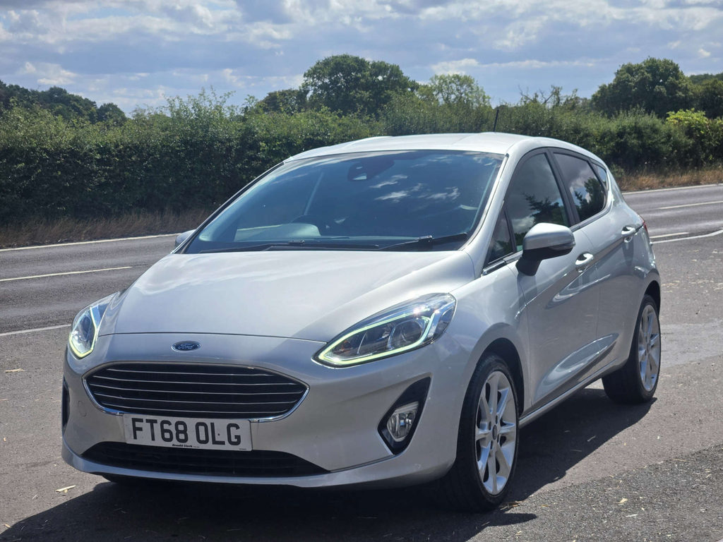 Ford Fiesta Titanium T Silver #2